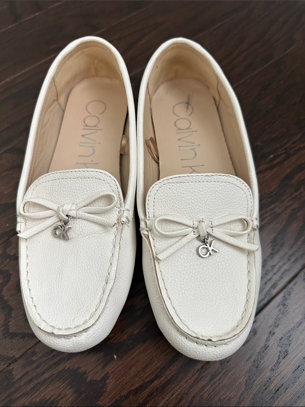 Calvin Klein Ivory Leather Bow Moccasin Loafers